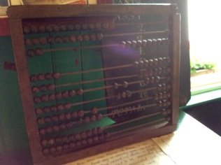 An abacus for learning to count